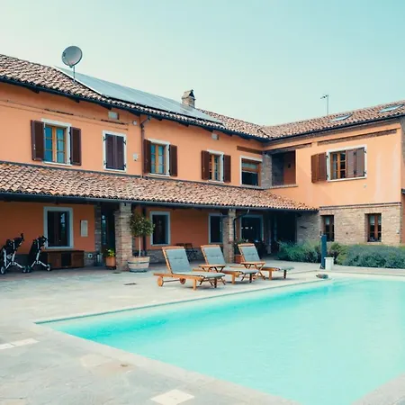 Rosmarino Langhe Oda ve Kahvaltı *
